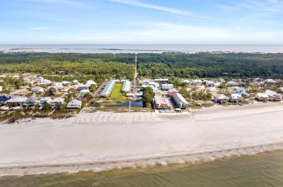 065 Surf Club B5