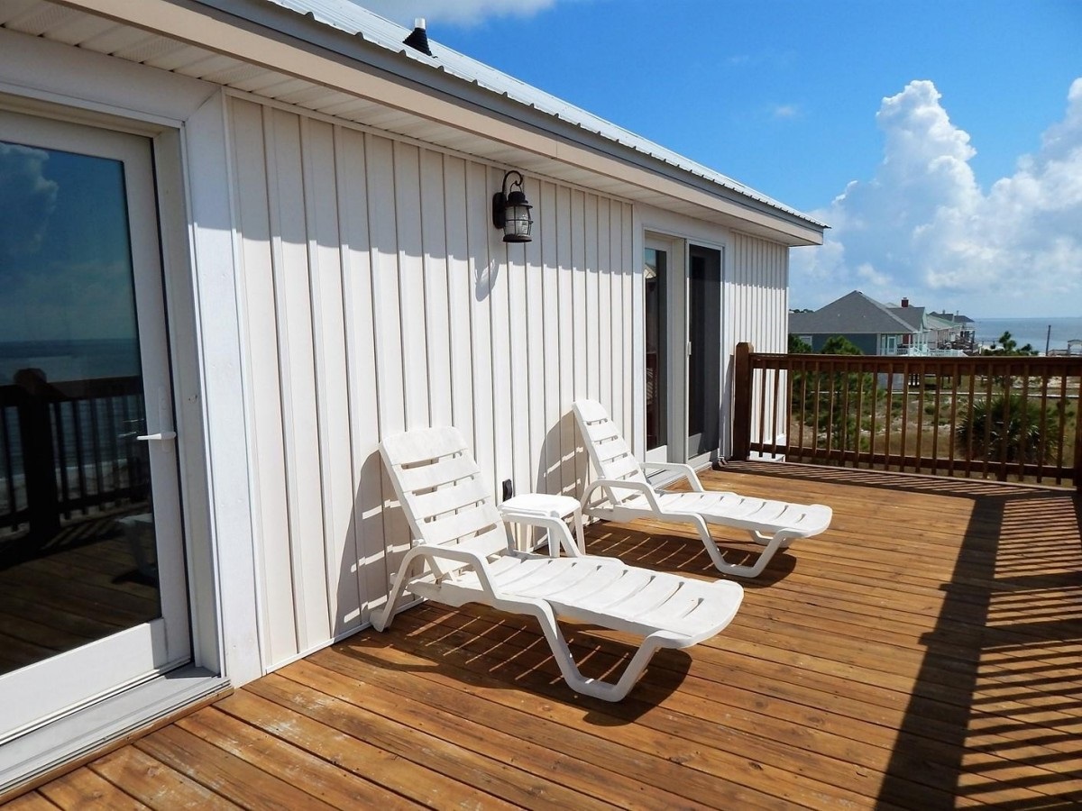 Deck of Dauphin Island rental home