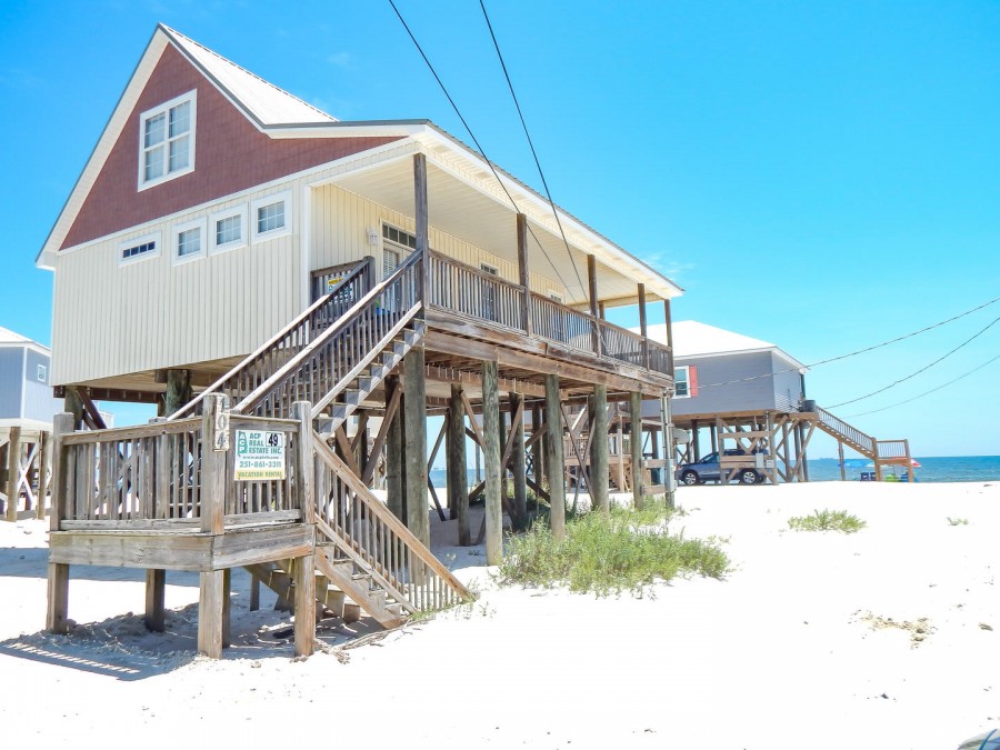 Outside view of beachfront vacation rental in Dauphin Island that is also pet-friendly
