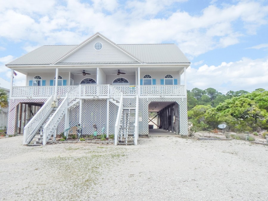 Front view of Dauphin Island beachfront vacation rental