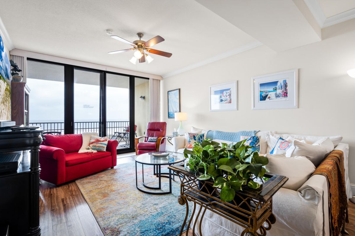vacation rental living room